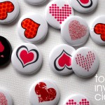 chapas divertidas para bodas CORAZONES