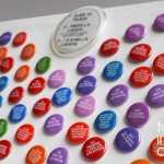 chapas para invitados de boda