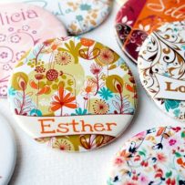 Espejos personalizados con nombres para invitadas